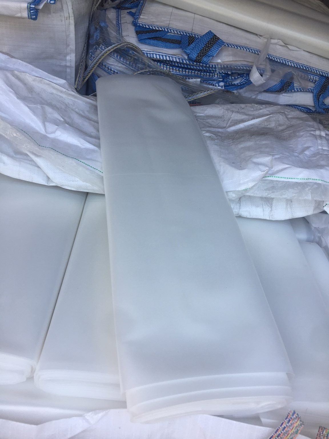 TYPE LP | 1000kg | Duffle Top | Flat Bottom | 200 Micro Liner | 900 x 900 x 1200  | 5 Bags